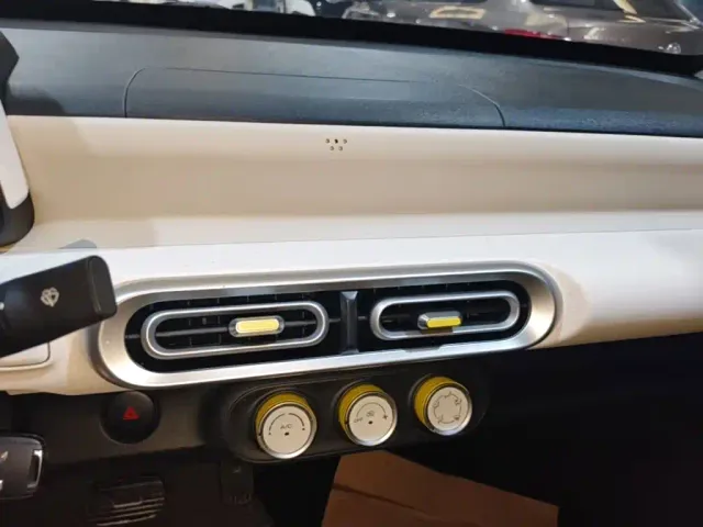 Wuling Hongguang Mini EV — Фото автомобиля 12