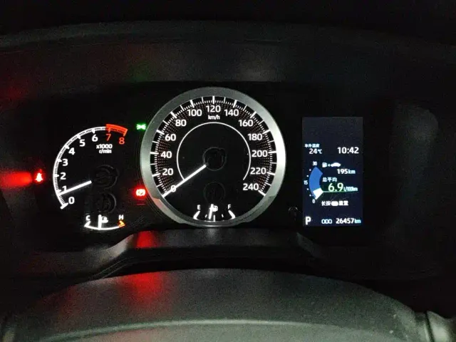 Toyota Corolla Cross — Фото автомобиля 14