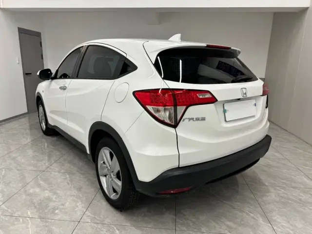 Honda Vezel — Фото автомобиля 6