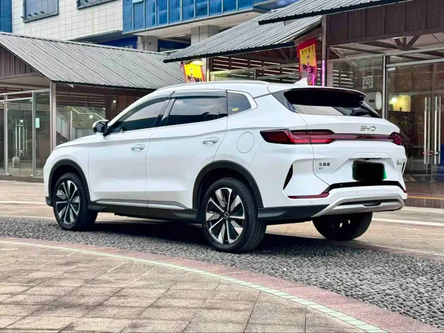BYD Song PLUS — Фото автомобиля 16