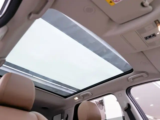 Land Rover Discovery Sport — Фото автомобиля 14