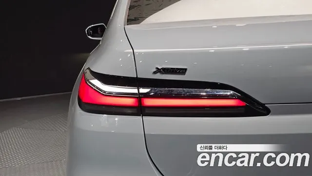 BMW 7-Series — Фото автомобиля 7