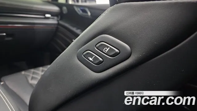 Genesis GV80 — Фото автомобиля 28