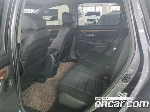 Honda CR-V CR-V 5-е поколение 2.0 гибрид Touring 4WD — Фото автомобиля 9