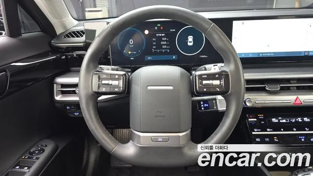 Hyundai Grandeur Grandeur (GN7) 2.5 Бензин 2WD — Фото автомобиля 14