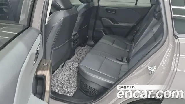 Toyota RAV4 — Фото автомобиля 7
