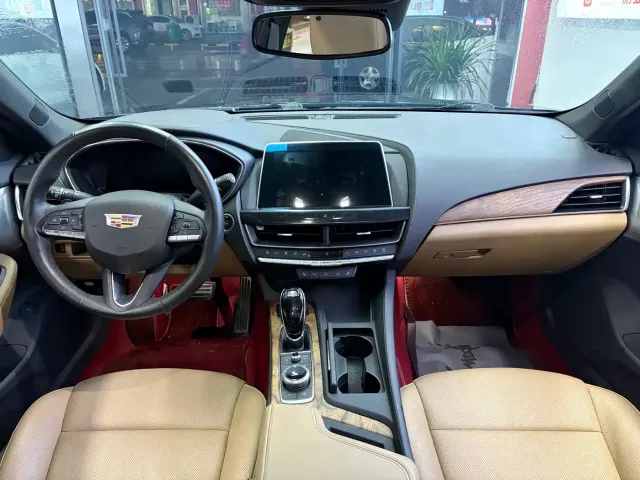 Cadillac CT5 — Фото автомобиля 5