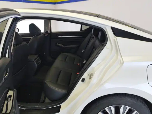 Nissan Teana — Фото автомобиля 11