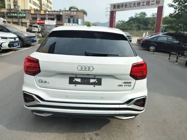 Audi Q2L — Фото автомобиля 8