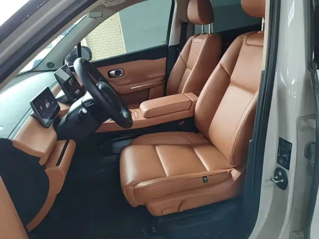 Leapmotor C10 — Фото автомобиля 14
