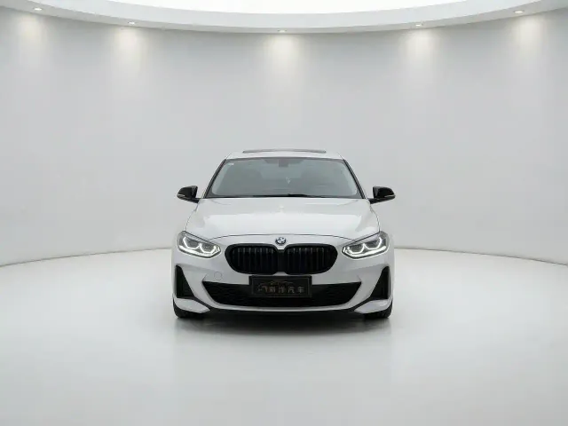 BMW 1 Series — Фото автомобиля 2