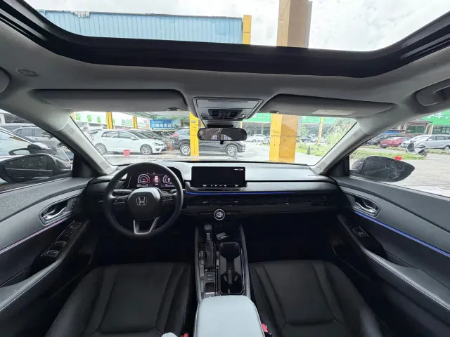 Honda Accord — Фото автомобиля 4