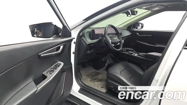 Kia EV6 — Фото автомобиля 15