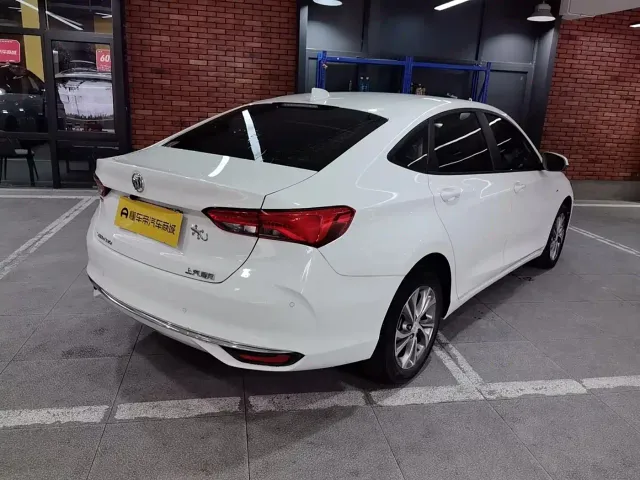 Buick Verano — Фото автомобиля 3