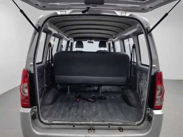 Wuling Rongguang — Фото автомобиля 16