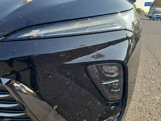 Buick Envision Plus — Фото автомобиля 5