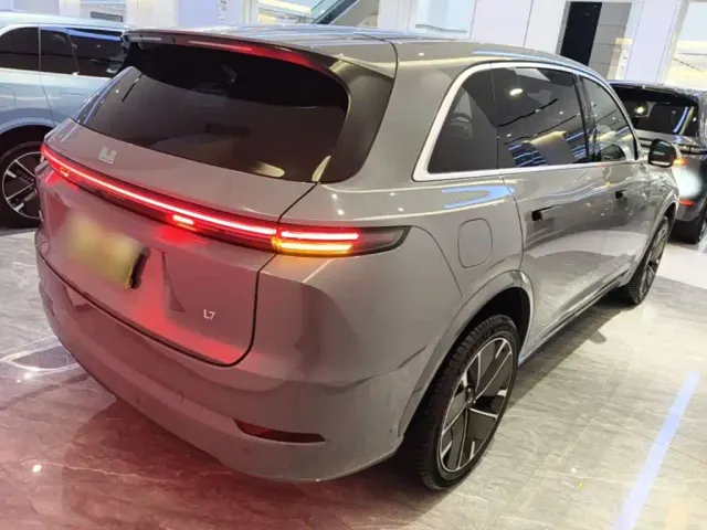 Li Auto L7 — Фото автомобиля 6