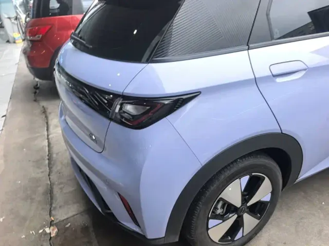 BYD Dolphin — Фото автомобиля 6