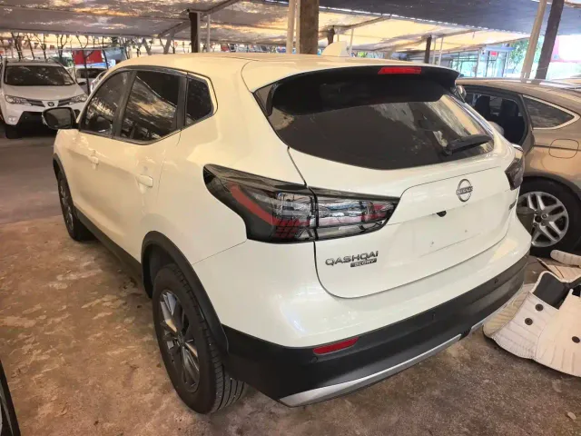 Nissan Qashqai — Фото автомобиля 14