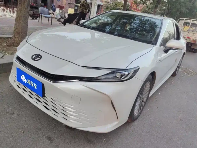 Фотография автомобиля — Toyota Camry