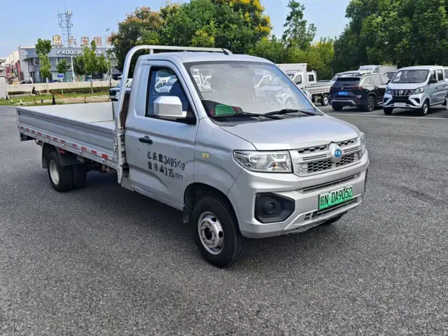 Ruichi ED71 EV — Фото автомобиля 3