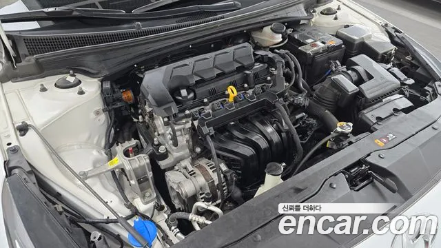 Hyundai Avante CN7 — Фото автомобиля 6