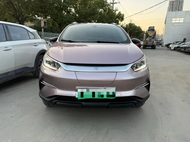 BYD Yuan Pro — Фото автомобиля 2