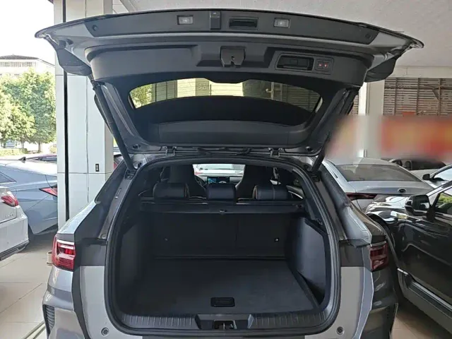 BYD Song PLUS — Фото автомобиля 18