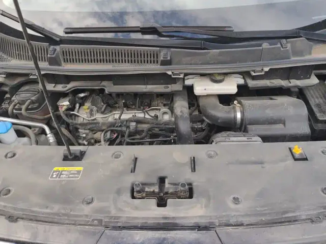 Bestune Besturn M9 — Фото автомобиля 10