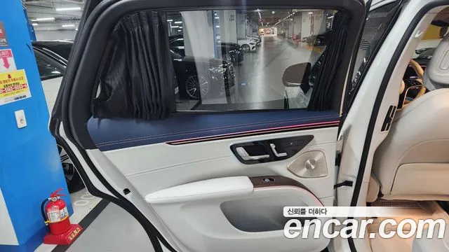 Mercedes-Benz EQS — Фото автомобиля 17