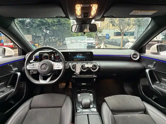 Mercedes-Benz A-Class — Фото автомобиля 13
