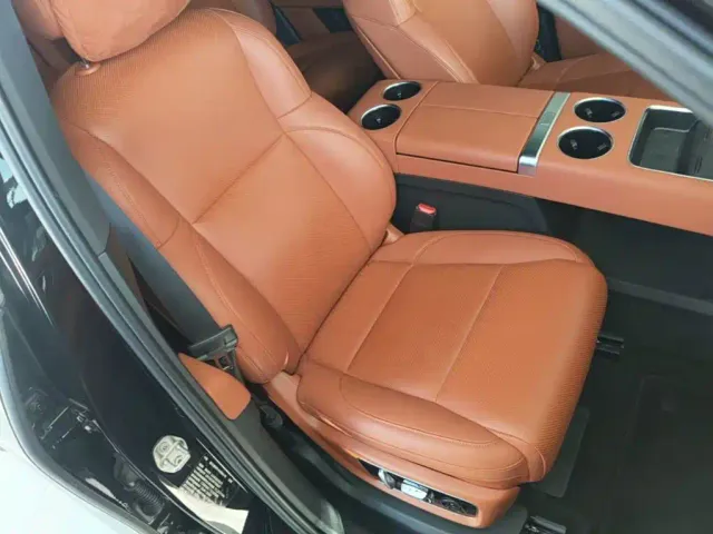 Li Auto L9 — Фото автомобиля 24
