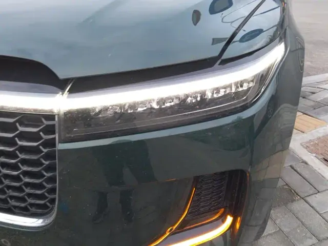 Li Auto ONE — Фото автомобиля 5