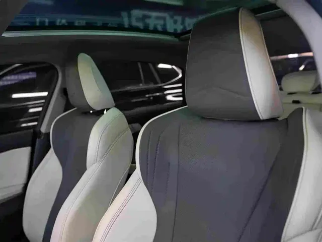 BMW 2 Series — Фото автомобиля 7