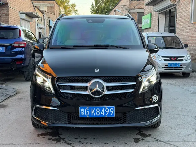 Mercedes-Benz V-Class — Фото автомобиля 3