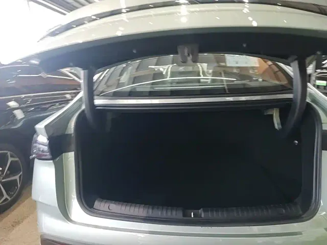 BYD Seal 06 — Фото автомобиля 18
