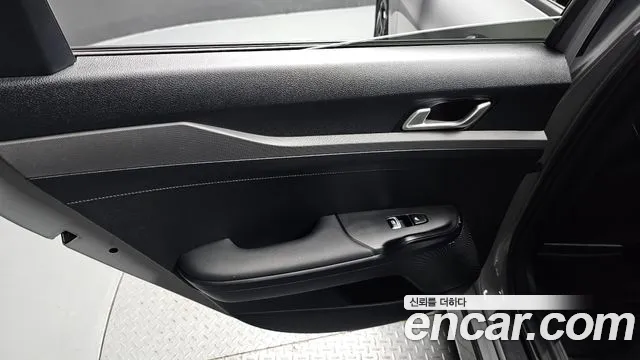 Kia K5 Новый K5 3 поколение 2.0 LPi(Для проката) — Фото автомобиля 25