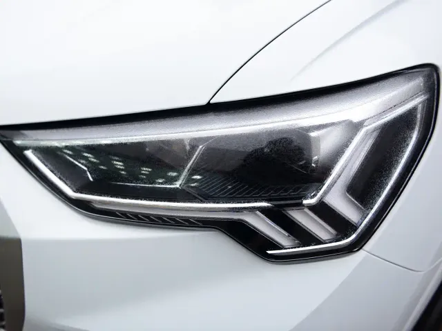 Audi Q3 — Фото автомобиля 9