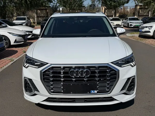 Audi Q3 — Фото автомобиля 2