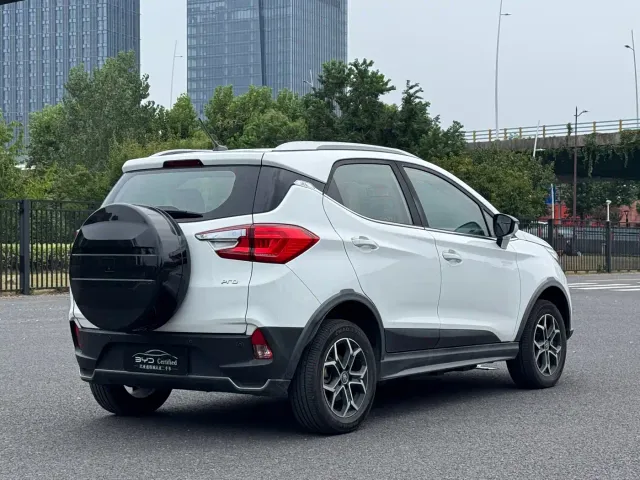 BYD Yuan Pro — Фото автомобиля 11