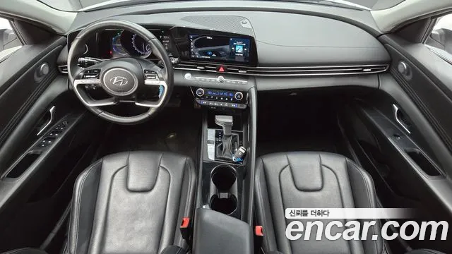Hyundai Avante CN7 — Фото автомобиля 10
