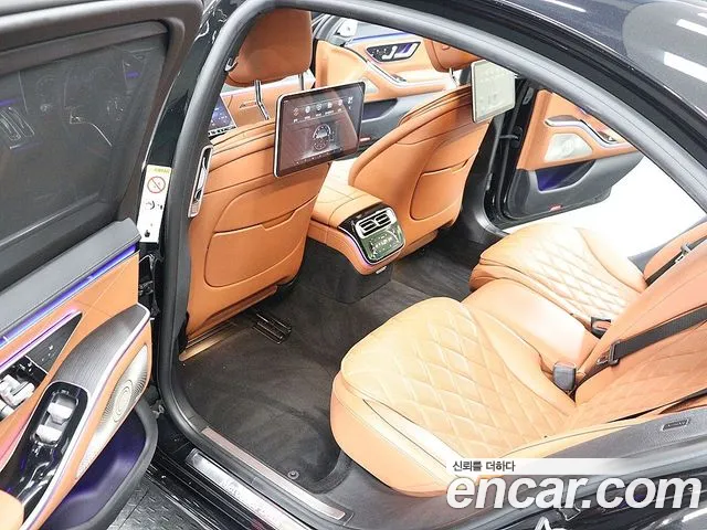 Mercedes-Benz S-Class — Фото автомобиля 15