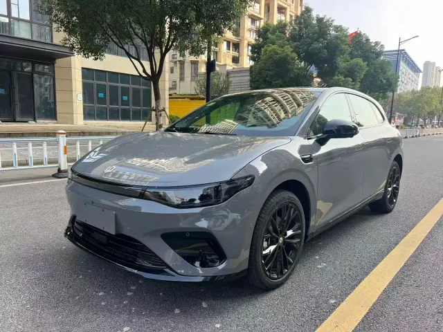 Фотография автомобиля — Leapmotor Lafa 5