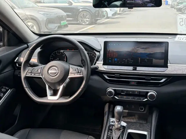 Nissan Teana — Фото автомобиля 3