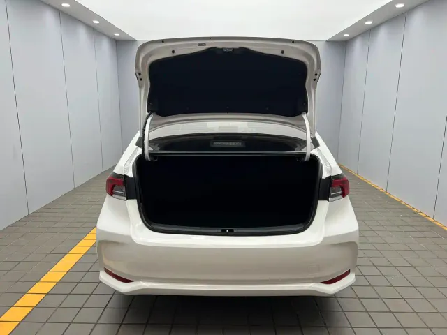 Toyota Corolla — Фото автомобиля 17