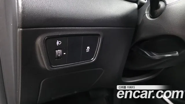 Hyundai Tucson Tucson (NX4) Дизель 2.0 2WD — Фото автомобиля 18