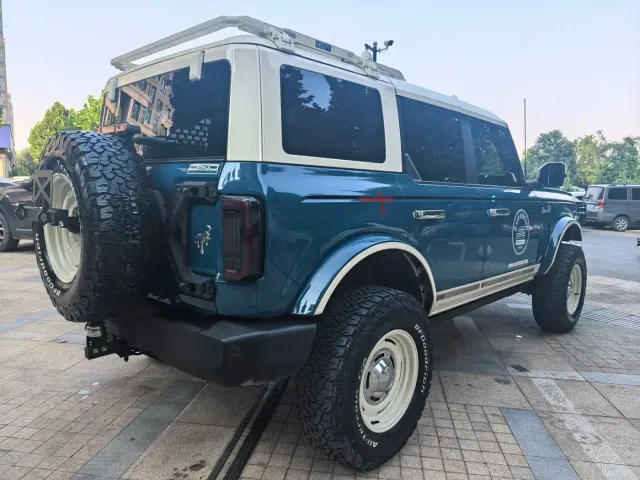 Ford Bronco — Фото автомобиля 7