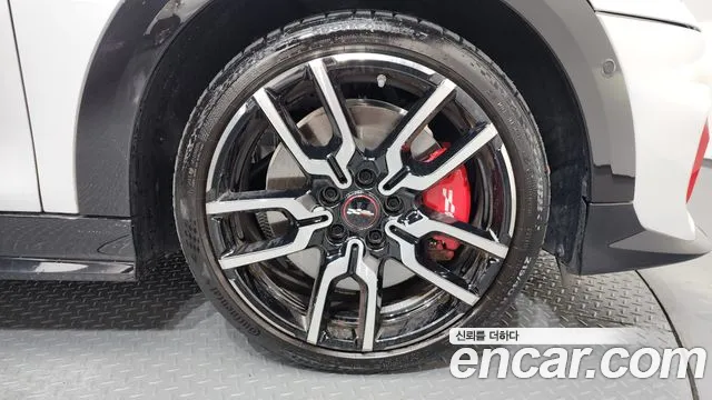 Mini Cooper — Фото автомобиля 16