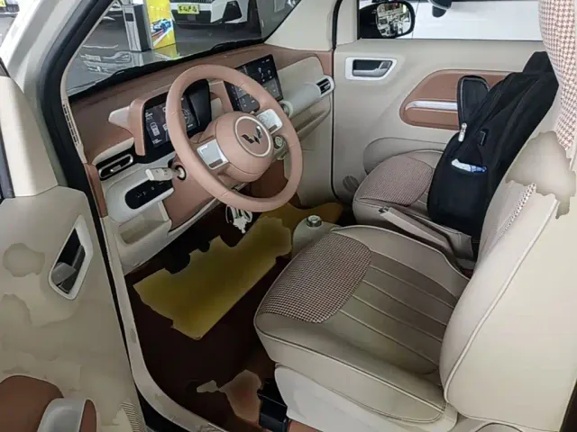 Wuling Hongguang Mini EV — Фото автомобиля 14