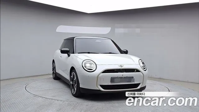 MINI Cooper — Фото автомобиля 3